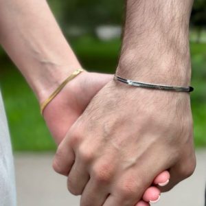 (২ পিস) এক জোড়া – High Quality Snake Bracelet for Man/Women (Gold & Silver)